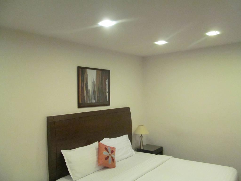 Shilton Residence Bangalore Eksteriør billede